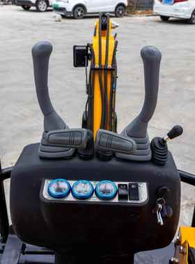 出口大利迷你ecavHT1型履ator H1小型挖掘机多T用途农用小意x挖机