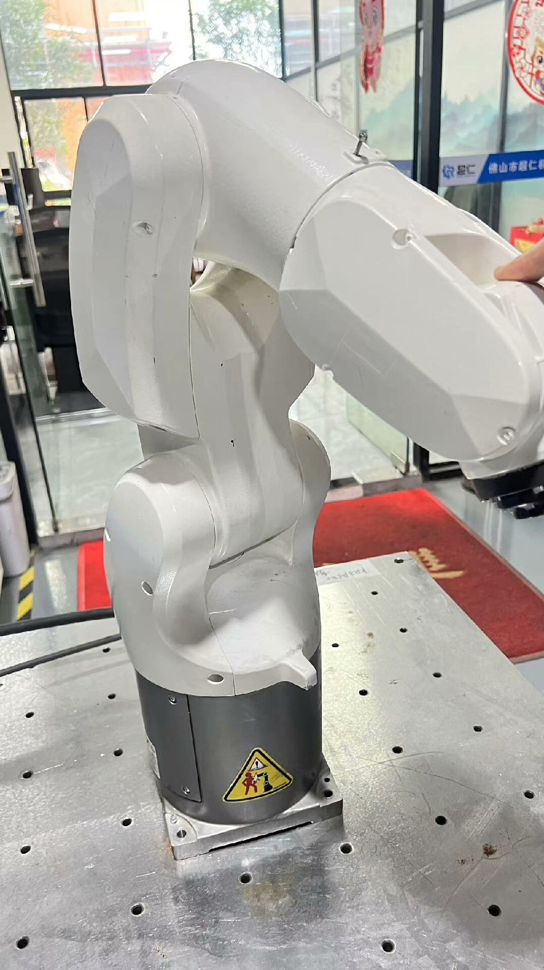 库卡机器人小机一枚