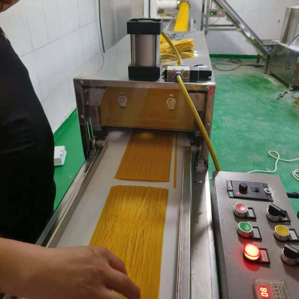 多功能玉米面条切断机食品切断机可定量包装切面机湿面条分切