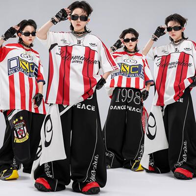 hiphop街舞童装套装黑红酷帅演出服走秀黑蓝短袖表演服男孩条纹