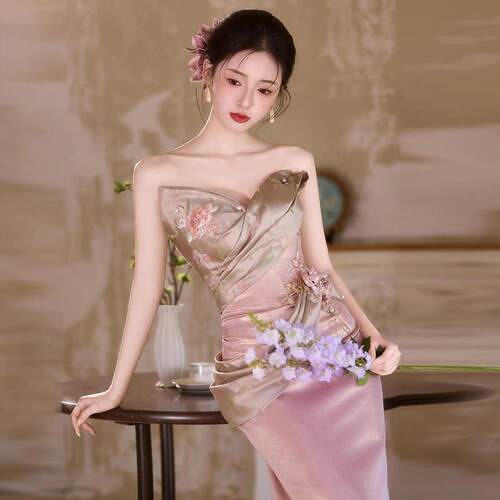 抹胸订婚礼服裙女新中式轻奢绝美粉色新娘晨袍气质结婚鱼尾敬酒服