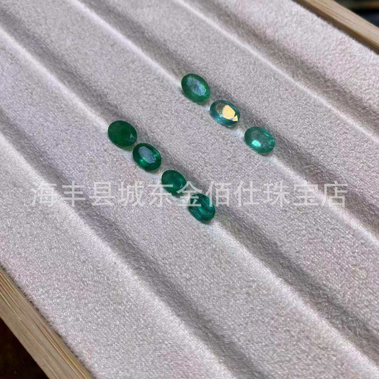 天然祖母绿裸石克拉级别祖母绿蛋面蓝宝石戒面祖母绿镶嵌裸石