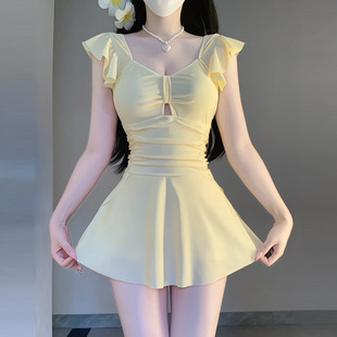 牛油果绿学生高级感泳装 泳衣 连体保守裙式 小飞袖 女2026新款