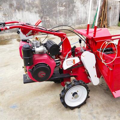 掰棒子扒皮机行距500-700mm家用掰棒子收获机秸秆粉碎一体机