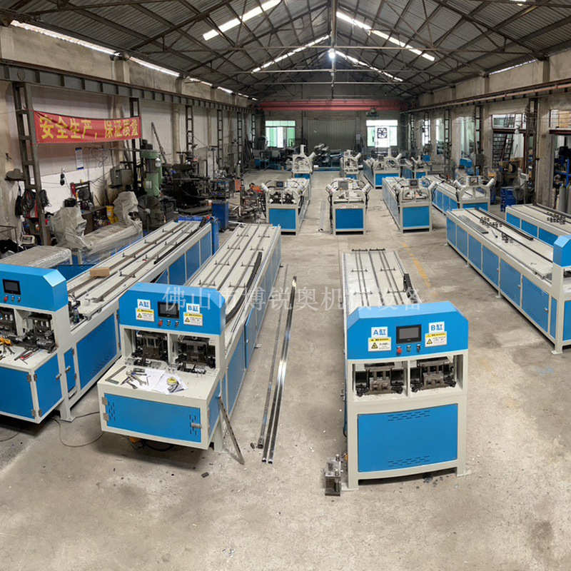 小导管数控冲孔机 全自动液压超市货架冲孔机护栏冲孔切断一体机