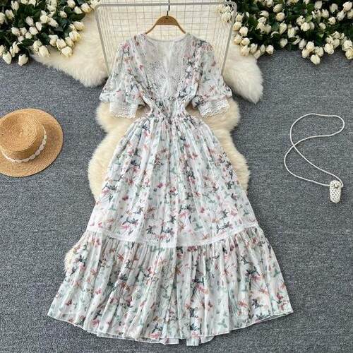 Dress women's V-neck lace patchwork waist floral skirt