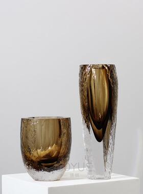 现代简约锤纹切割棕色琉璃花瓶别墅样板间客厅电视柜软装插花装饰