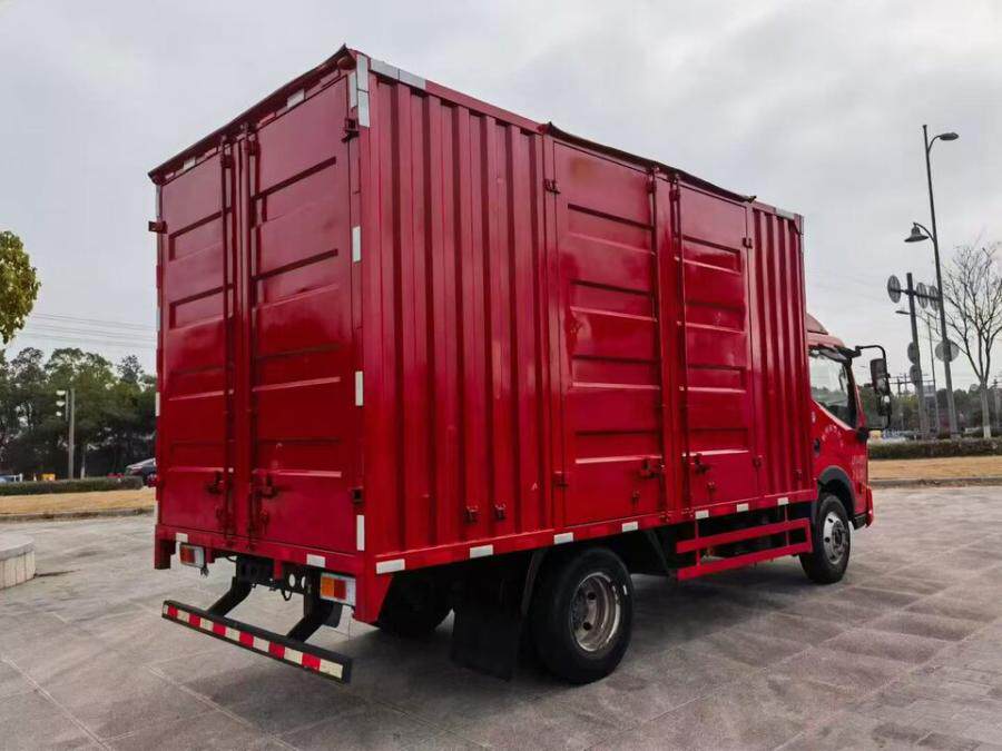 3月1日宁波东风多利卡4.2米厢式货车全柴2.3T国六手续齐全正常过户网络拍卖公告