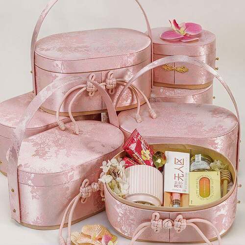 新中式伴手礼女伴娘婚礼结婚高档手提礼盒粉色实用送姐妹礼物套装