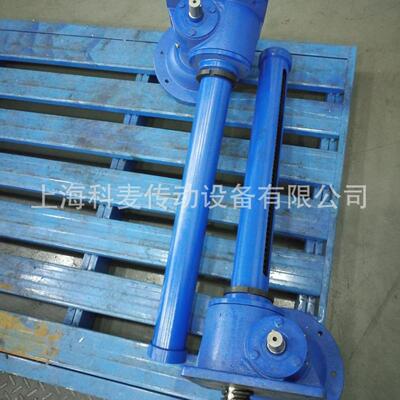 worm gSWL5P-1Aear screwI ja SWL5P-1A-IIk出口螺旋升c降机