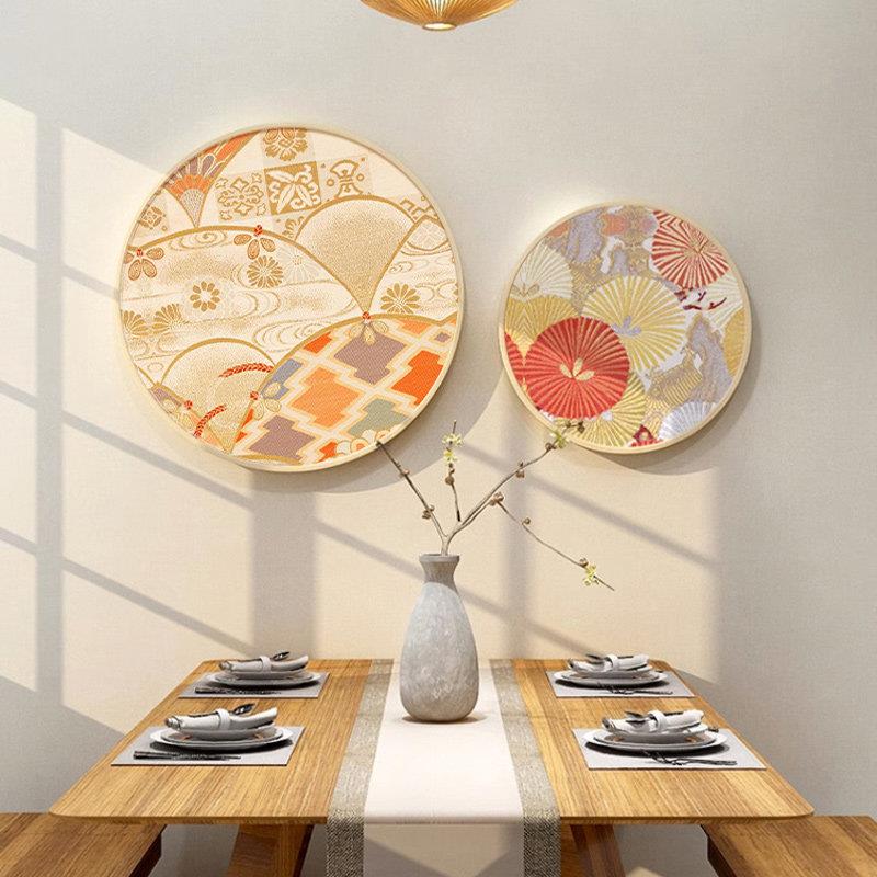 日式风格餐厅挂画圆形玄关装饰画日本系原木风烧鸟屋日料店软装壁