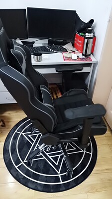 阿卡丁和迪锐克斯评测，对阿卡丁电竞椅真实感受揭秘