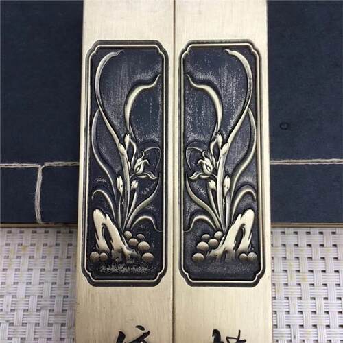 仿古铜器 古玩 横眉兰花图案 镇尺 文房用品 做工精细【铜镇尺】