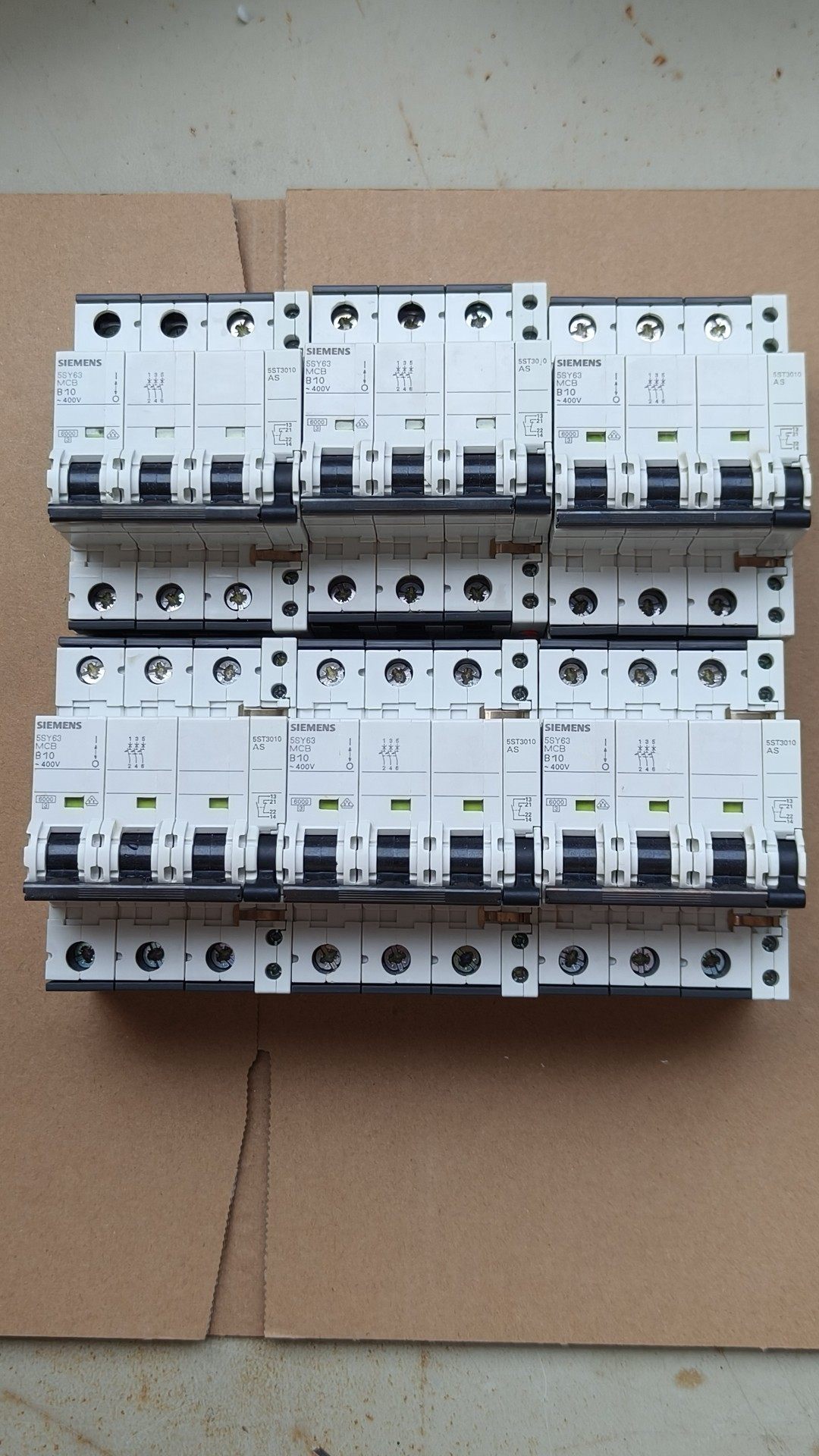 德国进口拆机西门子3p开关型号5SY63 MCB