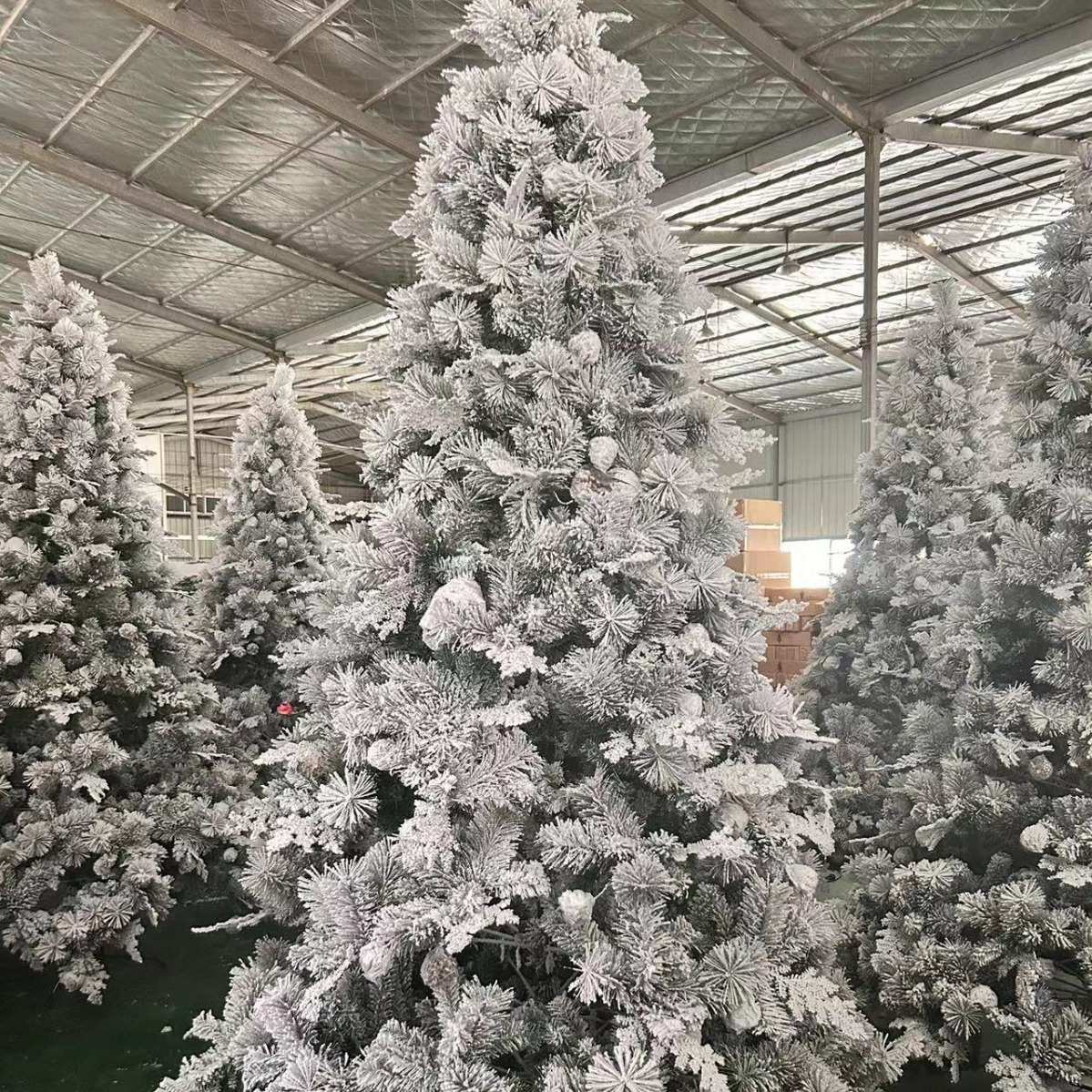 亨凯工艺植绒圣诞树大号pe商超装饰家居摆件大型圣诞树