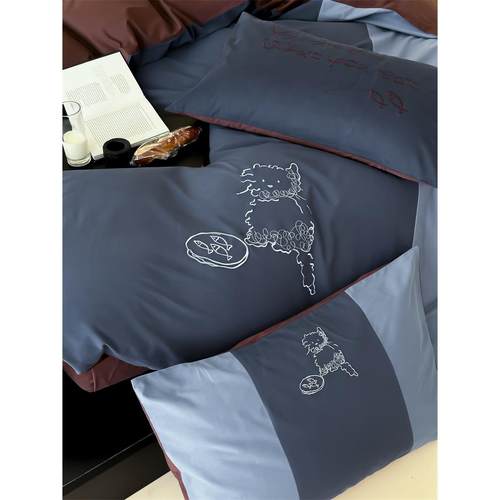 S5881日100支纯棉磨毛YMG刺绣贪系吃猫深.蓝色四件套15m.8米床上