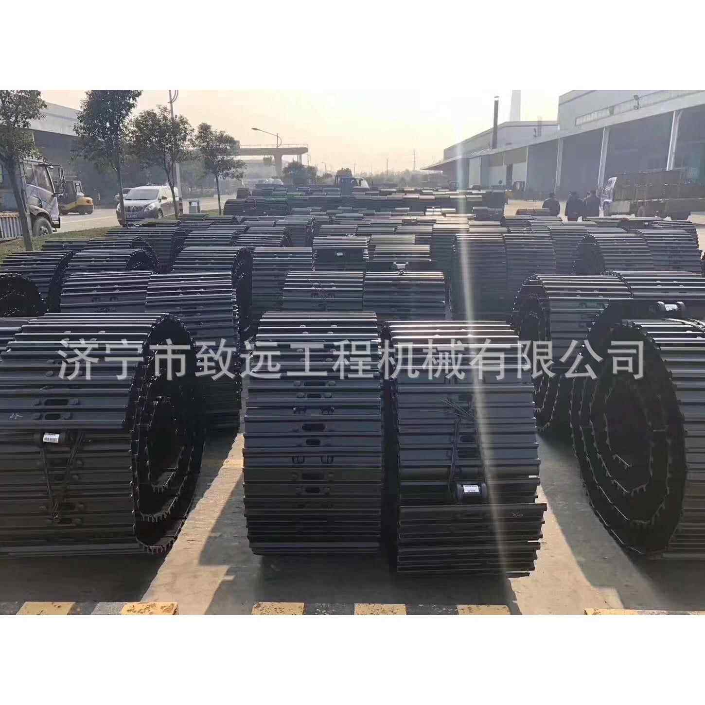 三一挖机护链架 护链器 挖掘机履带底盘件 挖掘机四轮一带