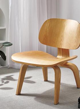 极简伊姆斯LCW小狗椅阅读靠背椅现代设计师实木矮凳弯曲板休闲椅