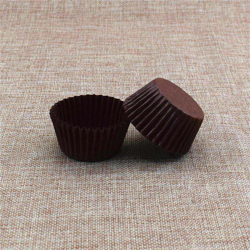 工厂直供9cm垫纸圆形烘焙油纸 防油食品级曲奇烘焙纸蛋糕托