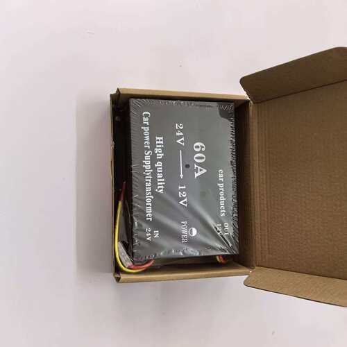汽车降压器24V转12V电源转换器45A 60A 80A 100A带双风扇散热
