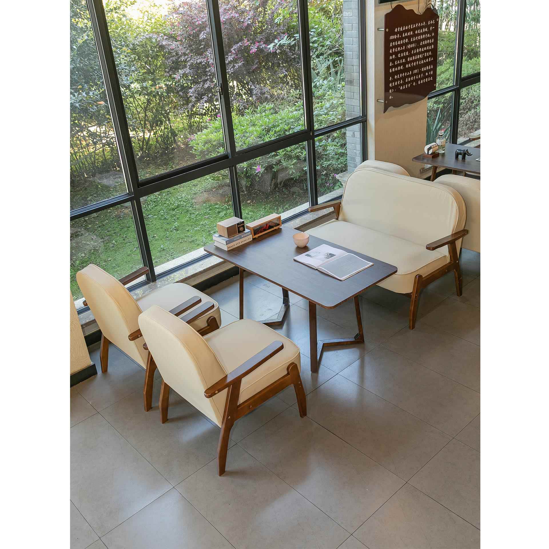 咖啡厅桌椅组合奶茶店休闲沙发椅实木休息区茶室甲板沙发洽谈商业