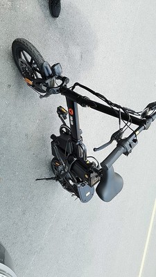 使用比较雅迪电动车f3和v3哪个好,入手雅迪电动车f3和v3区别是