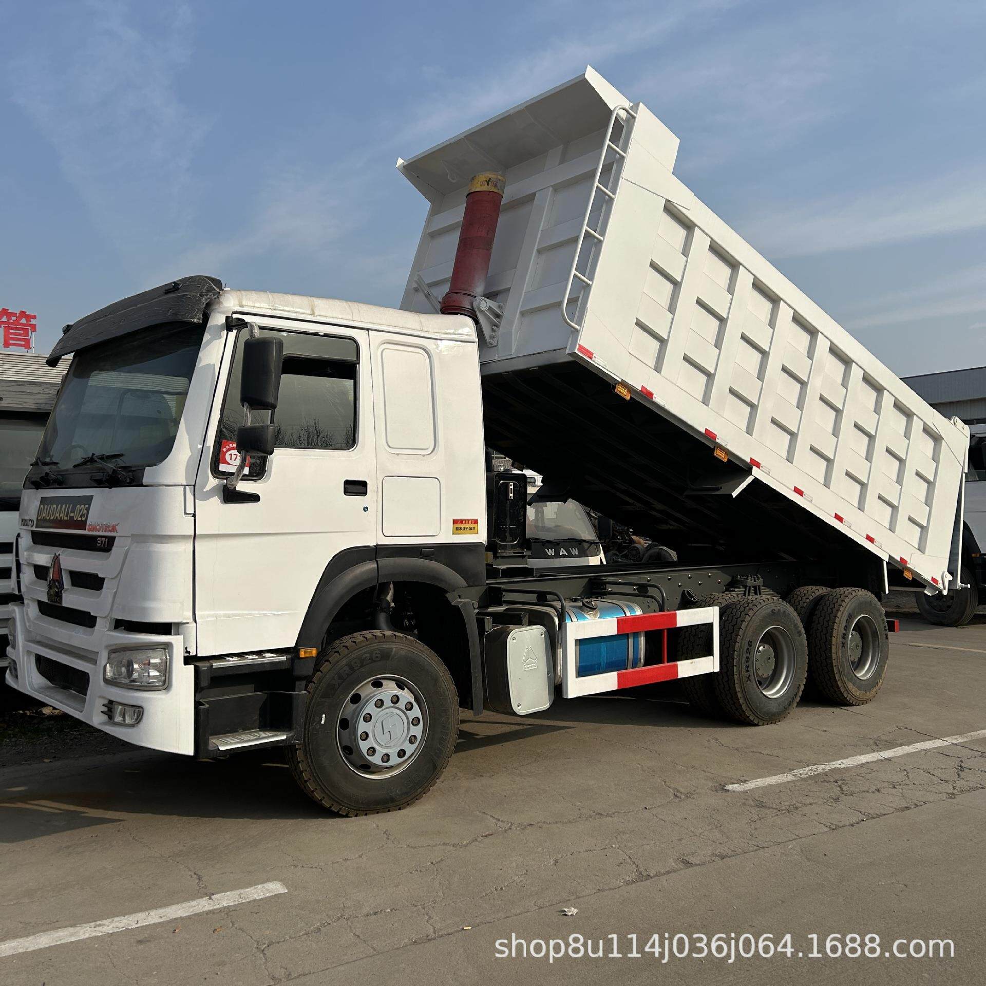 跨境供应HOWO自卸车支持海运左舵15-30吨翻斗工程矿用砂石渣土车