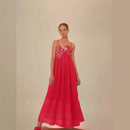 Fish shaped three-dimensional strapless pleated red
