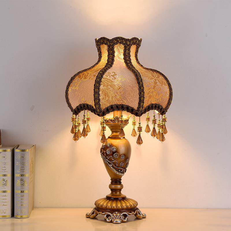 欧式台灯卧室床头柜灯温馨浪漫家用创意台灯结婚可调光