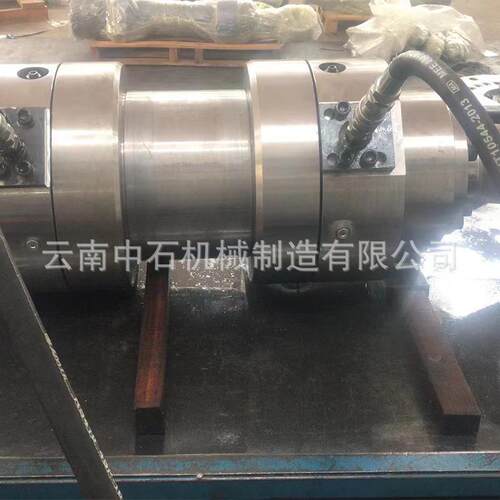 冶金轧钢缸底耳环V形组合铜套导向缓冲整体耳环活塞杆高压缓冲液