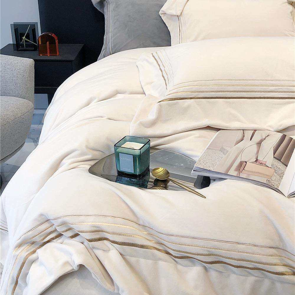 秋冬轻奢风加厚婴儿绒四件套简约线条刺绣被套珊瑚绒床上用品1.8m