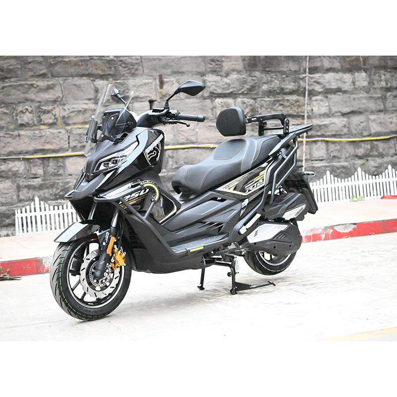 适用赛科龙RT2折叠靠背司机乘客腰靠铝合金伸缩型踏板车改装配件