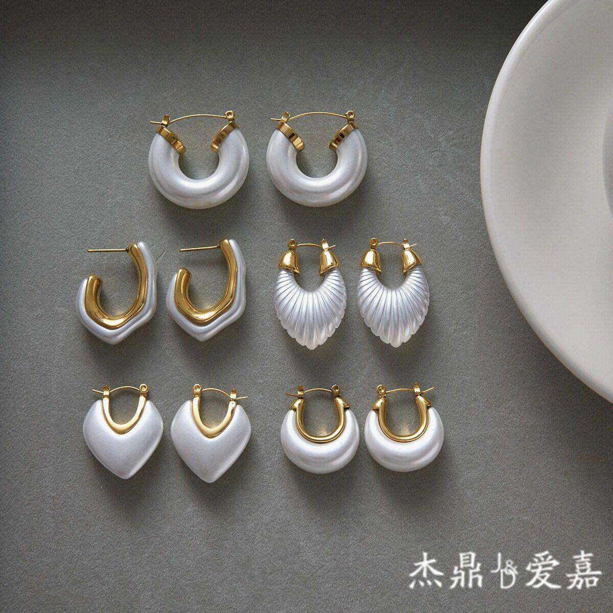 杰鼎欧美不锈钢树脂仿珍珠耳环轻奢级感耳扣钛钢饰品不掉色跨境