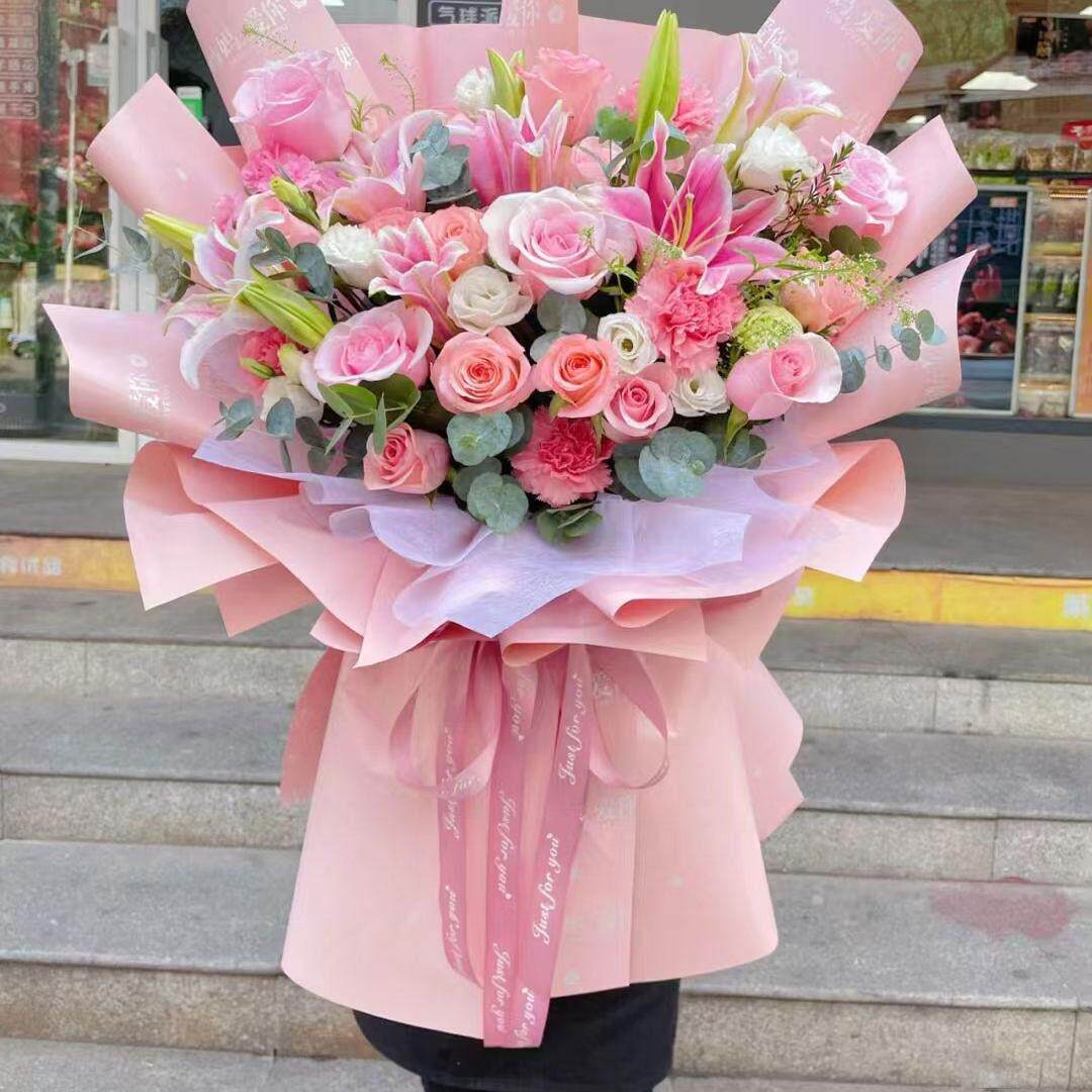 百合花束粉白多头百合康乃馨混搭玫瑰生日礼物鲜花同城速递