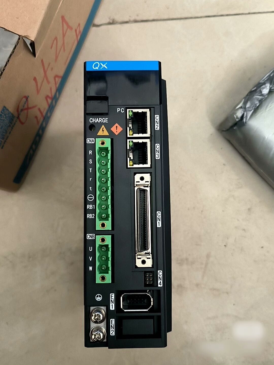 全新ADTECH众为兴伺服驱动器QXMP04NA-B，原装正