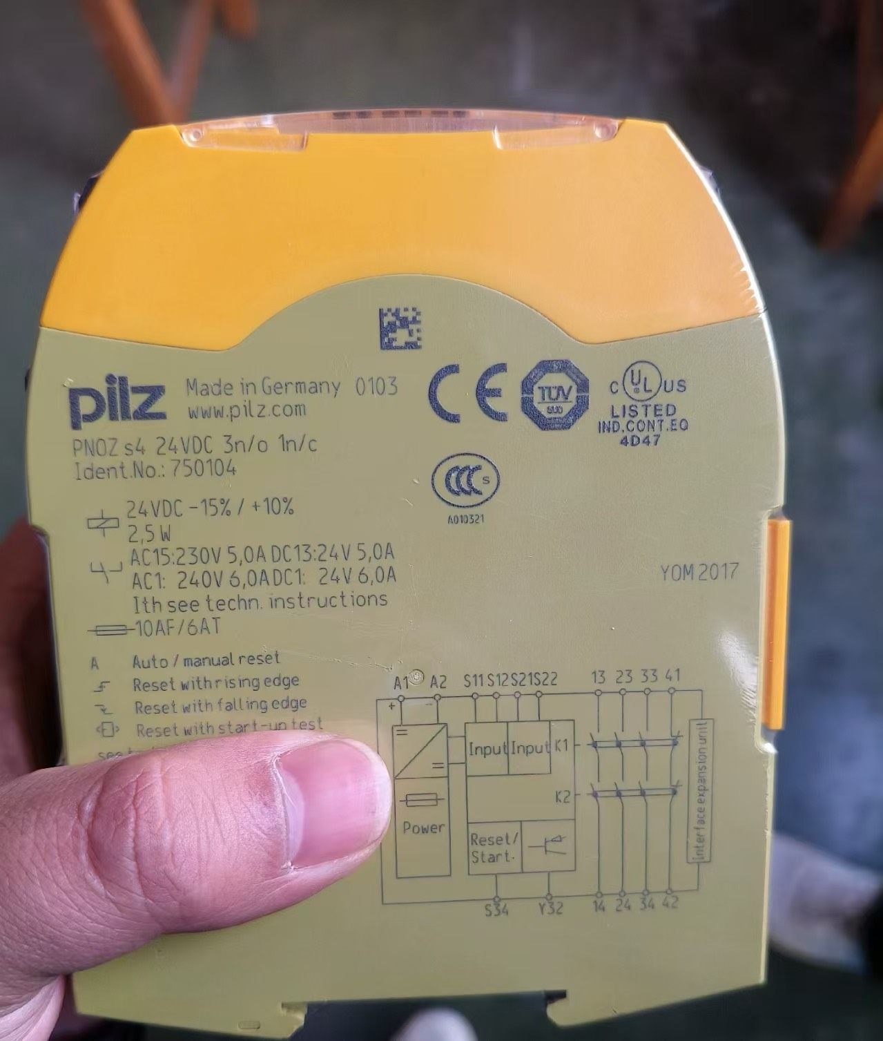 PILZ皮尔磁  现货 订货号 772143  全新未开封