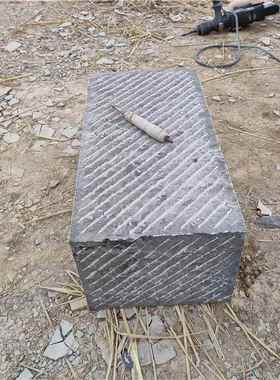 老石头价格青石黑色古建筑石头砌墙石块仿古