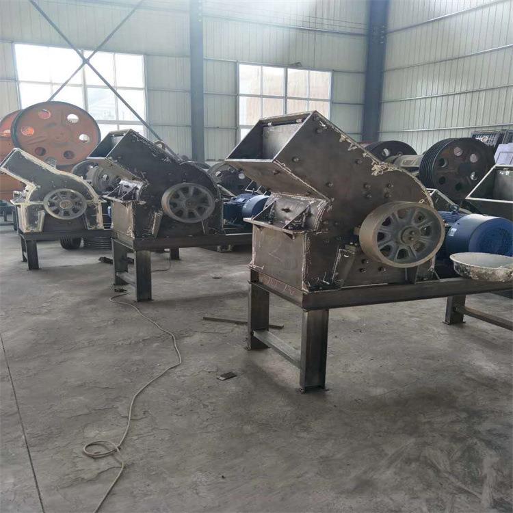 小型锤式破碎机河卵石锤式碎石机移动版锤式打砂机小锤破