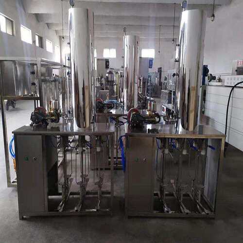 小果味汁碳酸饮BMD料混机合生产型设备灌果装机带气苏打酒加气灌