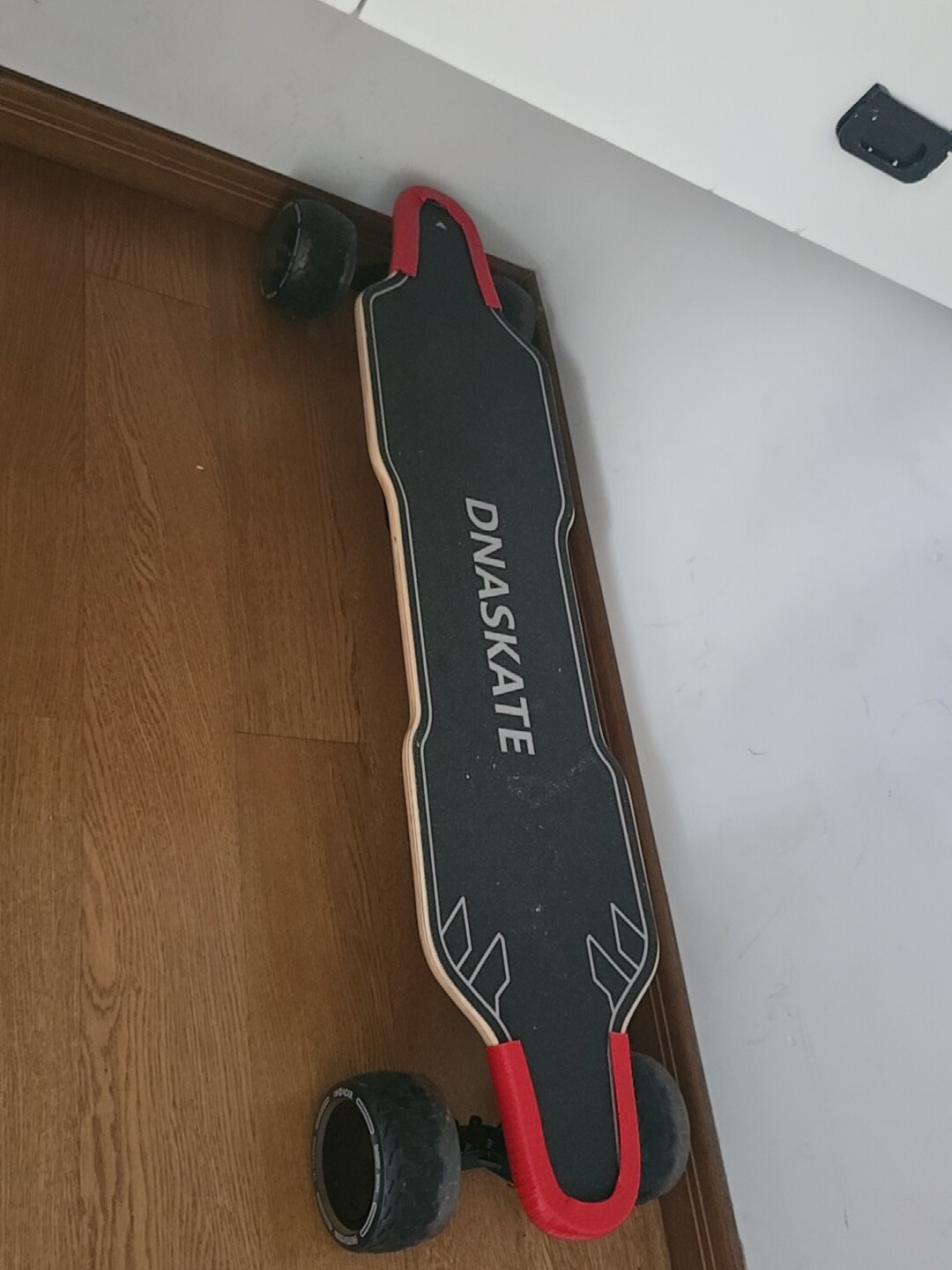 Электроскейтборд DNASKATE V4 1200Вт двойной привод 50км запас хода Внедорожный электрический лонгборд для взрослых photo review