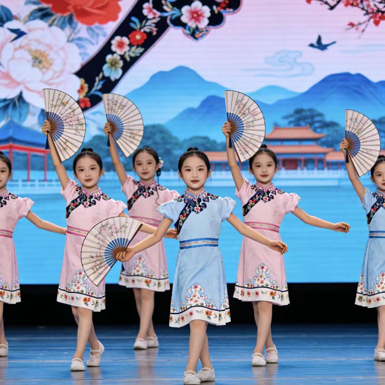 六一儿童演出服格格服扇子舞服装诗歌中国风舞蹈扇语春风舞蹈服