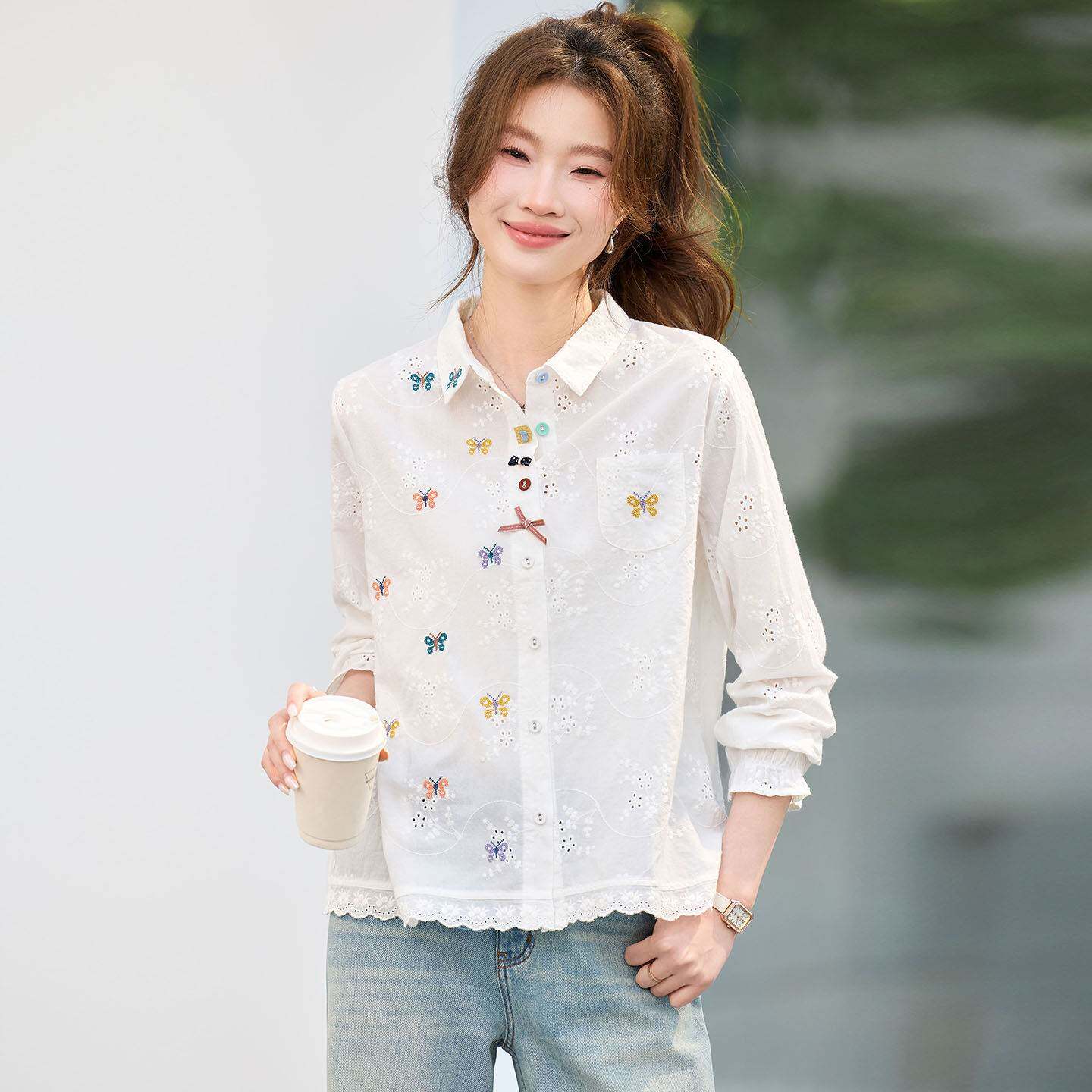 春装白衬衫女2026年新款轻奢高级感绣花纯棉长袖上衣洋气减龄衬衣