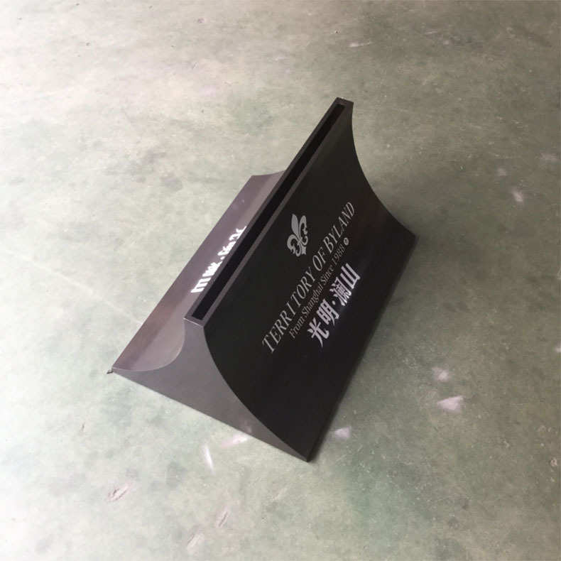 厂家批发展厅底座不锈钢广告牌底座 商场广告架底座不锈钢制品