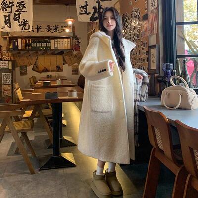 LILY MOST高级感白色连帽呢子大衣女中长版时尚洋派过膝毛呢外套