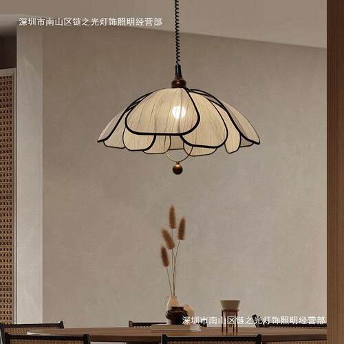 法式中古风花瓣餐厅吊灯奶油风高级艺术感诧寂风民宿卧室智能灯具