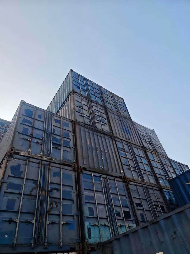 1月14日青岛1、报废铁路集装箱50只(青岛)-1网络拍卖公告