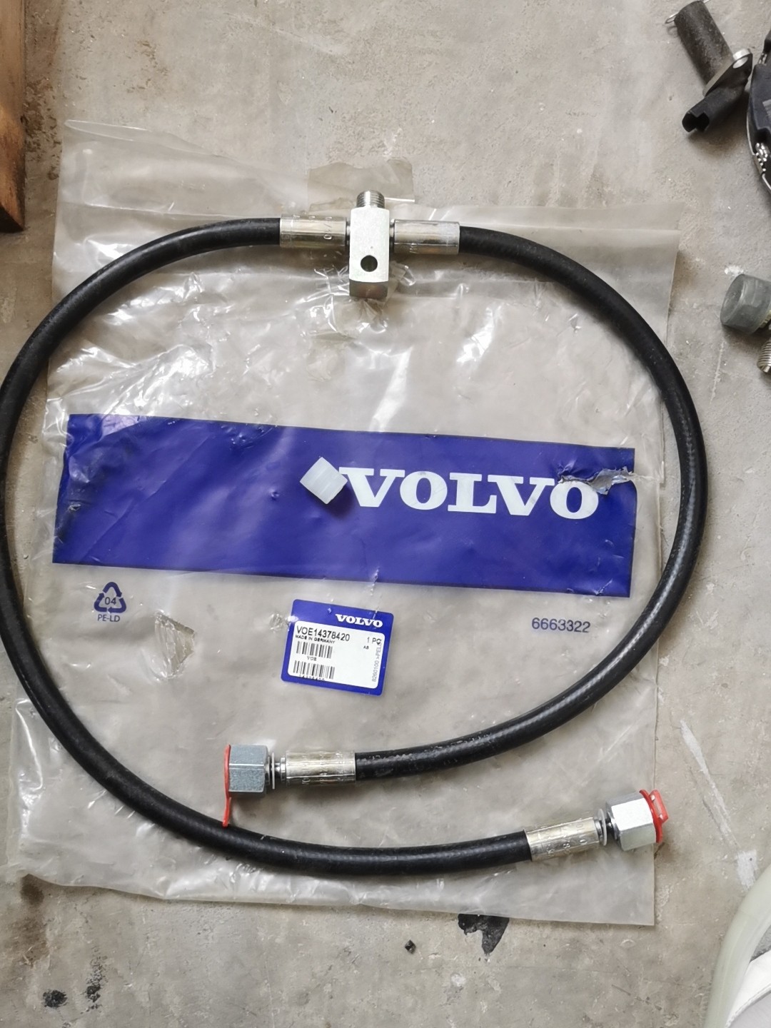 沃尔沃液压油管，沃尔沃挖机液压油管，14378420，沃尔沃