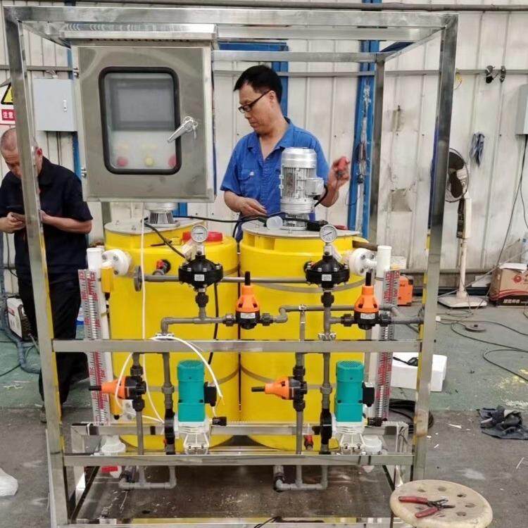 PLC自动加药装置污水处理站中水回用设备PAC絮凝剂计量加药装置