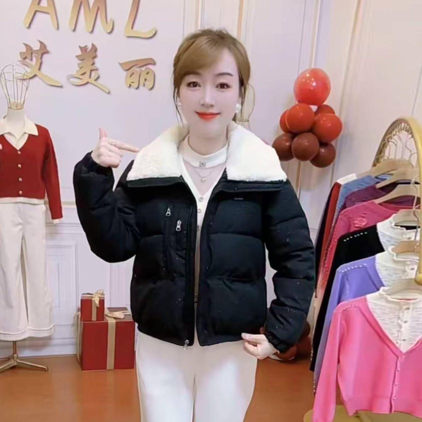 新品时尚短款羽绒棉服女2026冬季新款小个子羊羔毛翻领保暖棉袄外