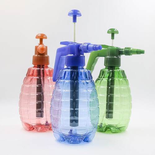 Plastic Pressure Sprayer, Mist Sprayer, Watering Can for Gar